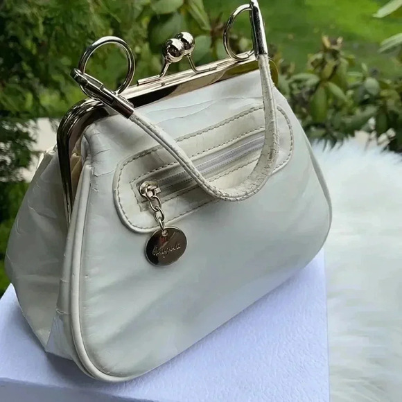 Fragola Vintage Style White Bag - Picture 6 of 11